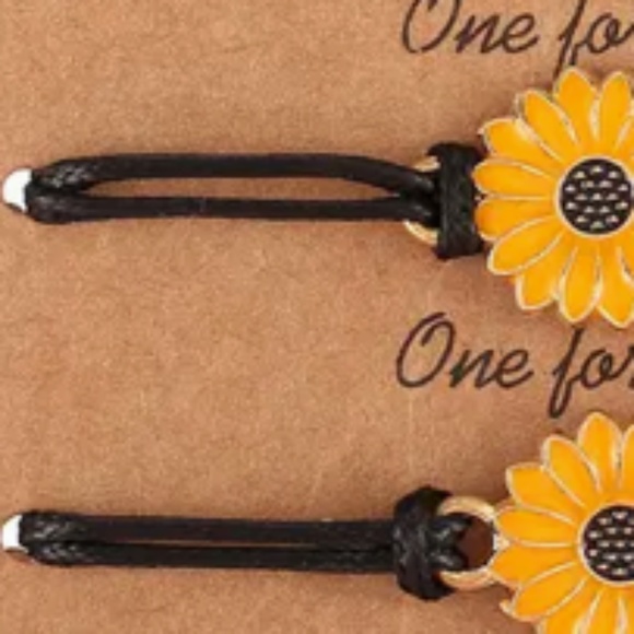 NEW PAIR OF SUNFLOWER CHARM FRIENDSHIP/UNISEX ADJUSTABLE FAUX LEATHER BRACELETS - Picture 6 of 7
